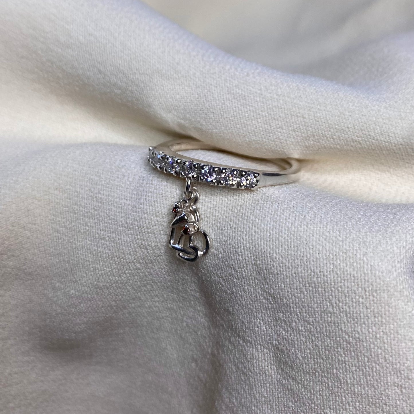 Anello utero e cuori uniti per Ostetricia