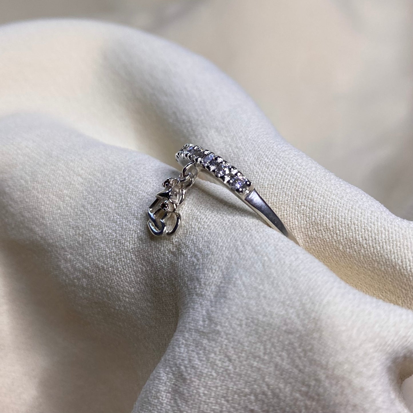 Anello utero e cuori uniti per Ostetricia