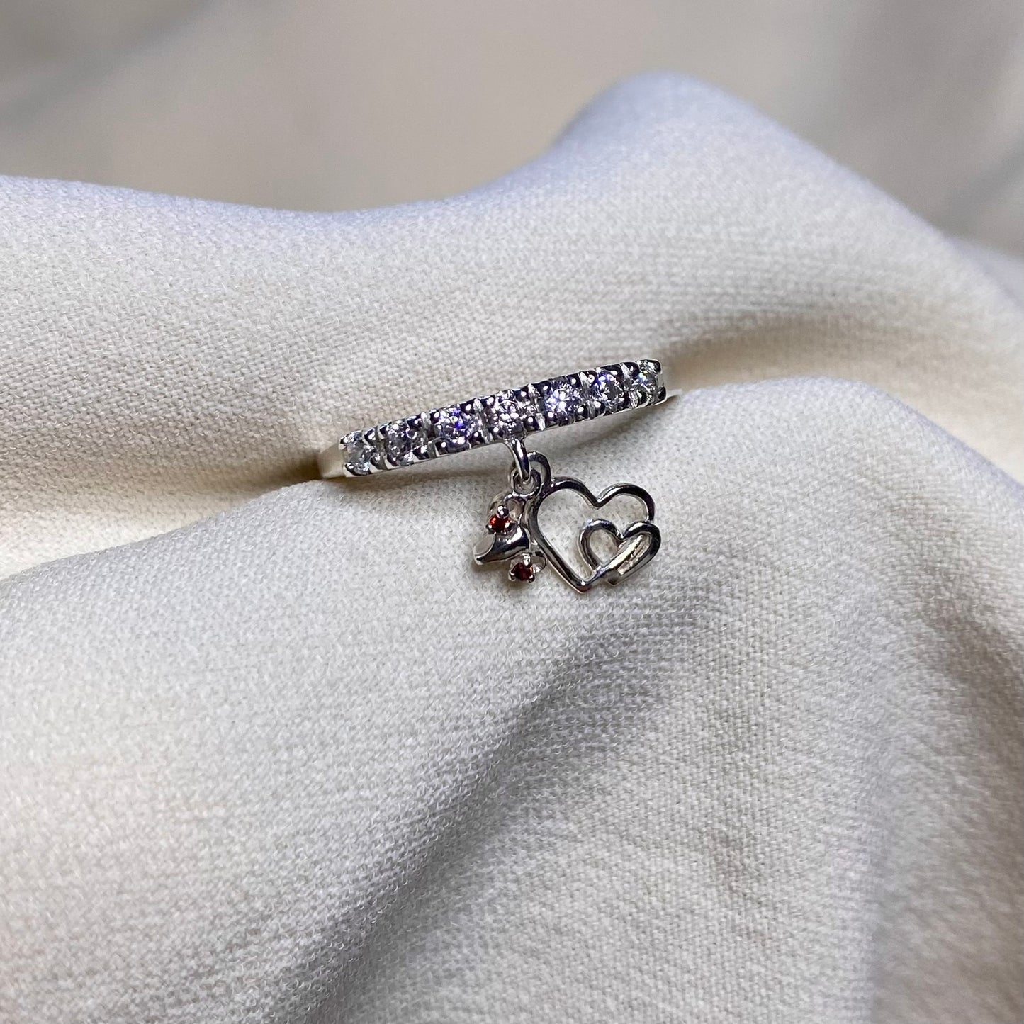 Anello utero e cuori uniti per Ostetricia