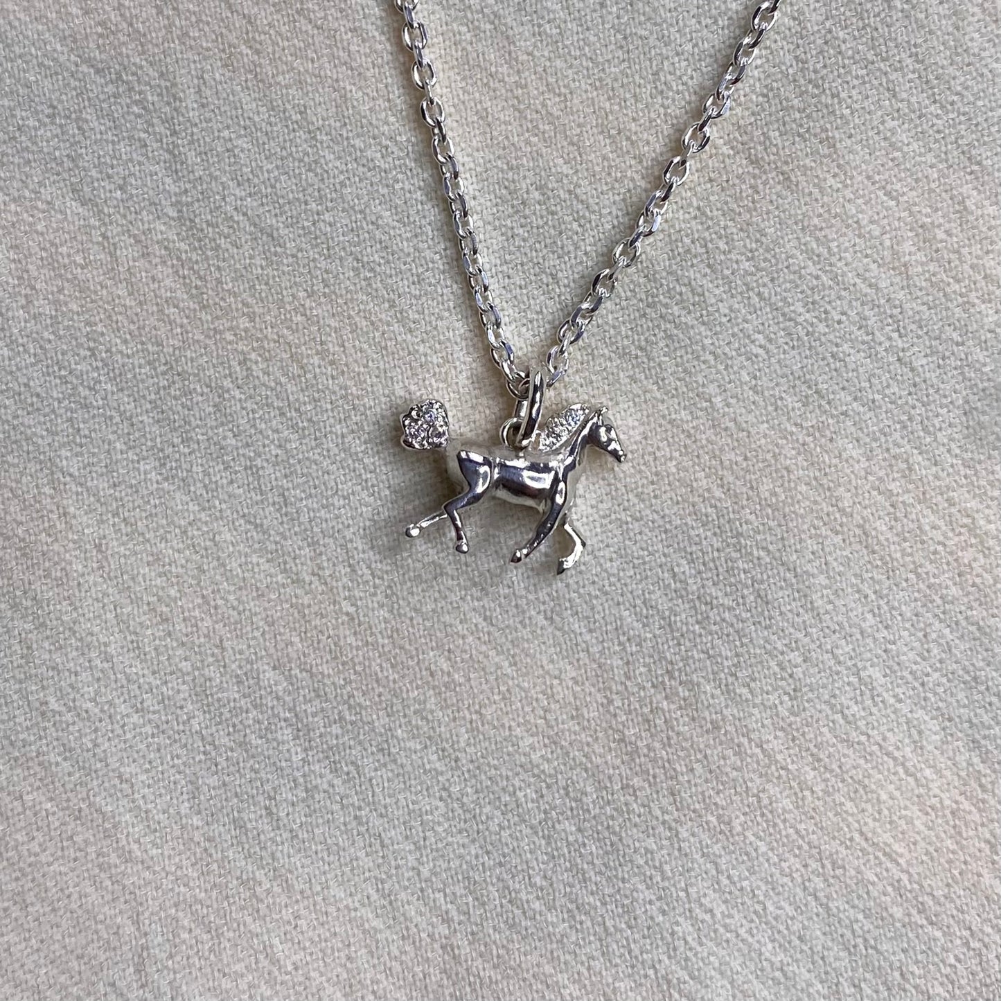 Ciondolo con cavallo